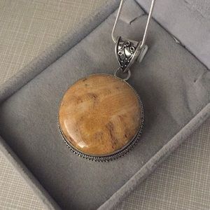 NEW big Bold round Canadian Agate pendant
